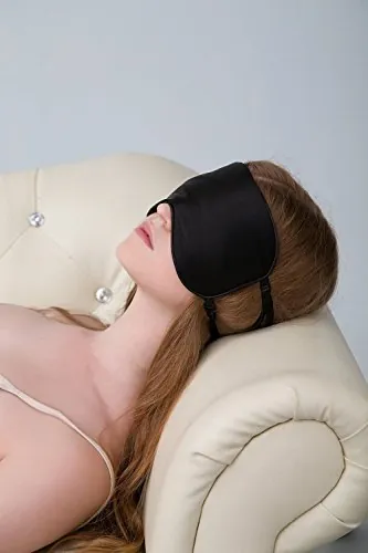 ALASKA BEAR Sleep Mask Review: Silk Blackout Sleep Mask image 4