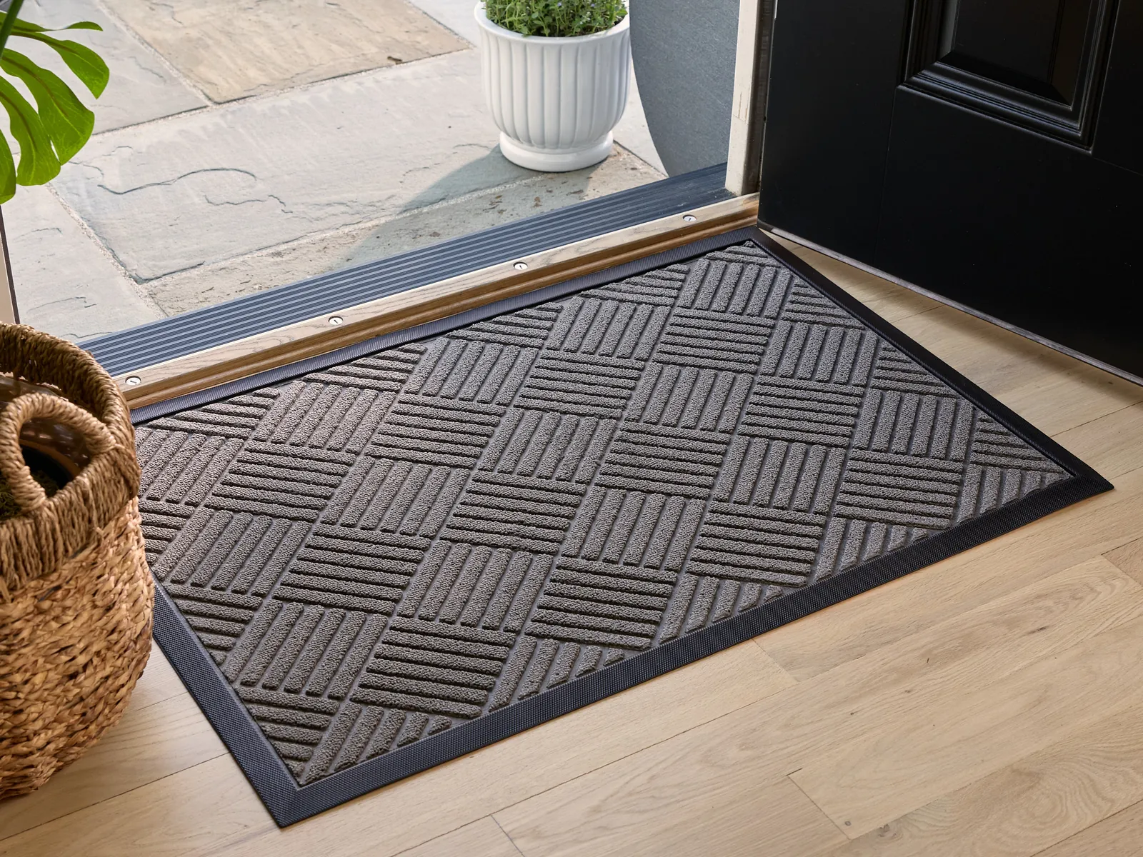 GORILLA GRIP WeatherMAX Doormat Review image 9