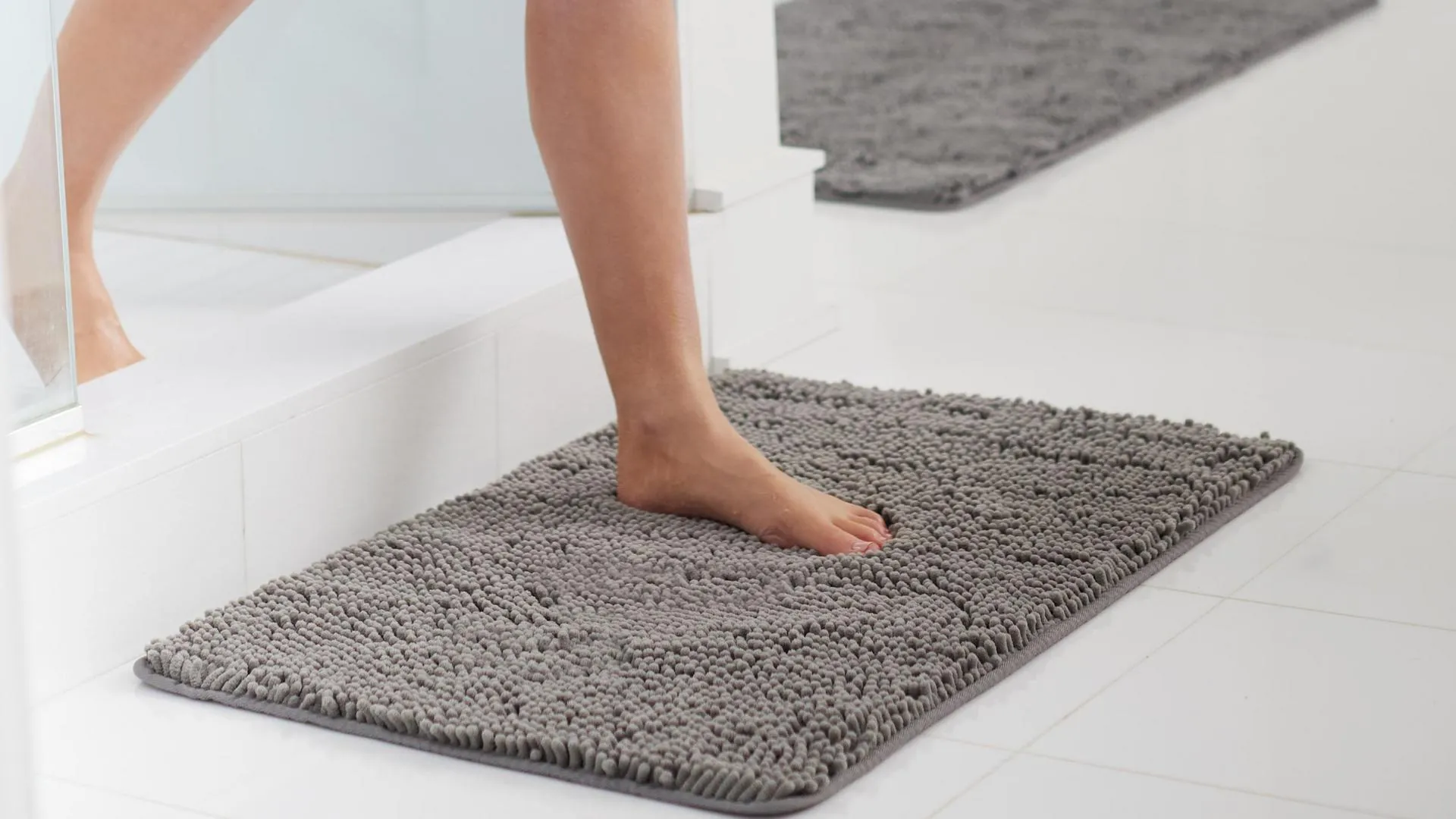 GORILLA GRIP Bath Rug Mat Review: Soft Absorbent Bath Mat image 8