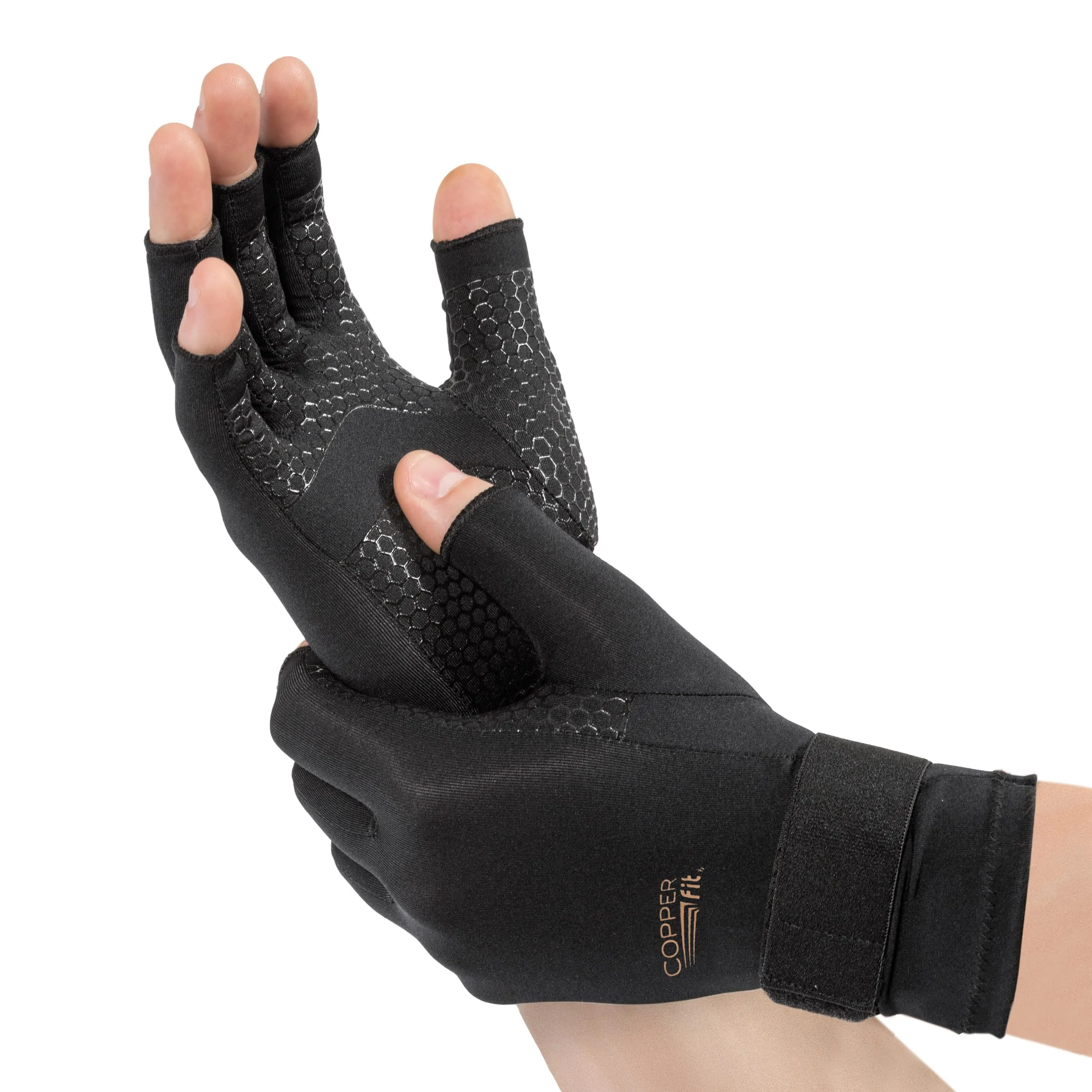 Copper Fit Hand Relief Compression Gloves Review image 6