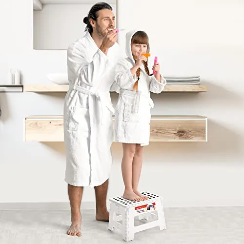 ACSTEP Folding Step Stool Review: Portable 9-Inch Step image 3