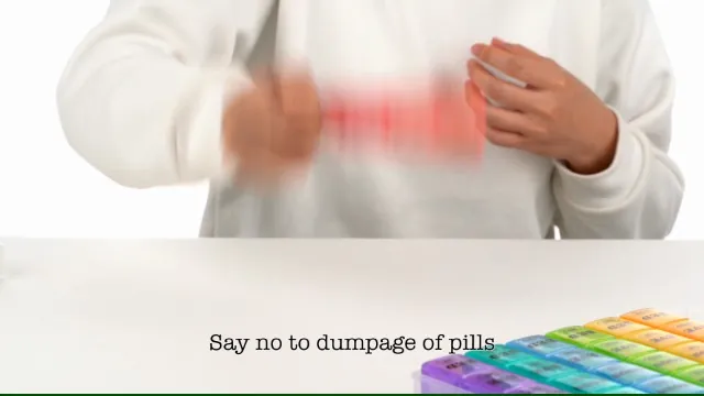 mossime XL Weekly Pill Organizer Review image 7