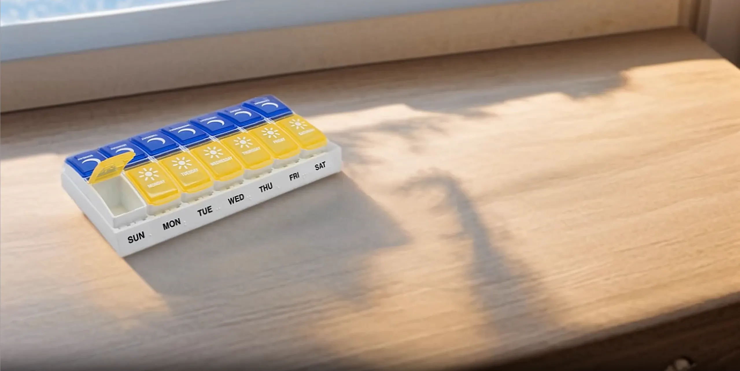 EZY DOSE Weekly AM/PM Pill Organizer Review image 6