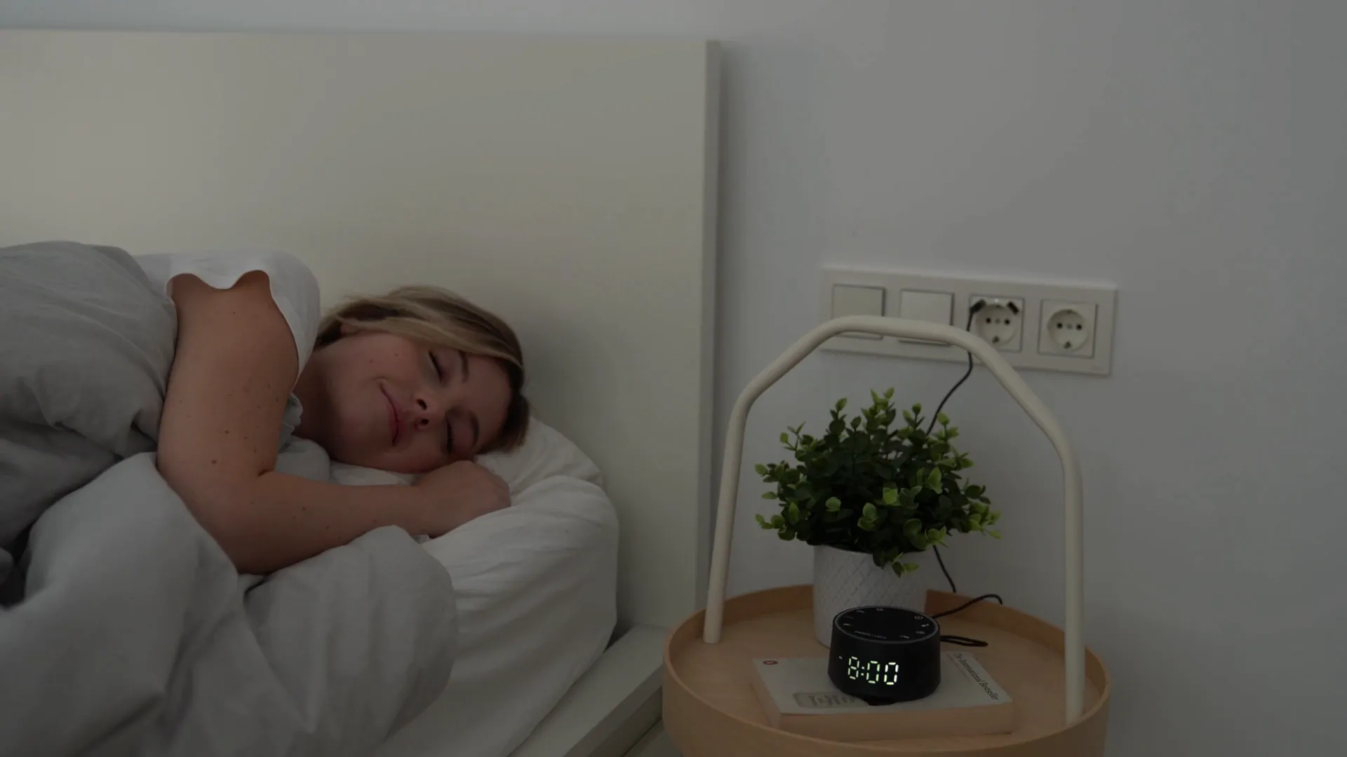Dreamegg D1 Nova Review: White Noise Sleep Sound Machine image 7